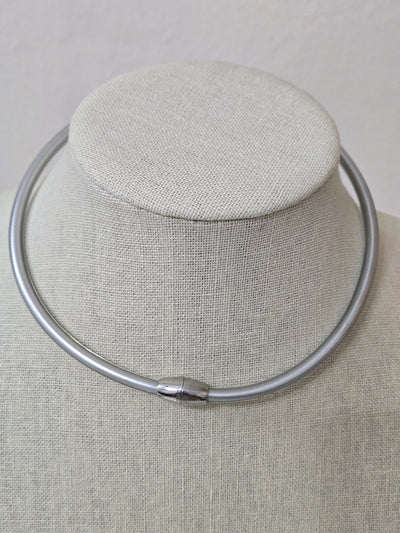 Magnetic Choker Necklace