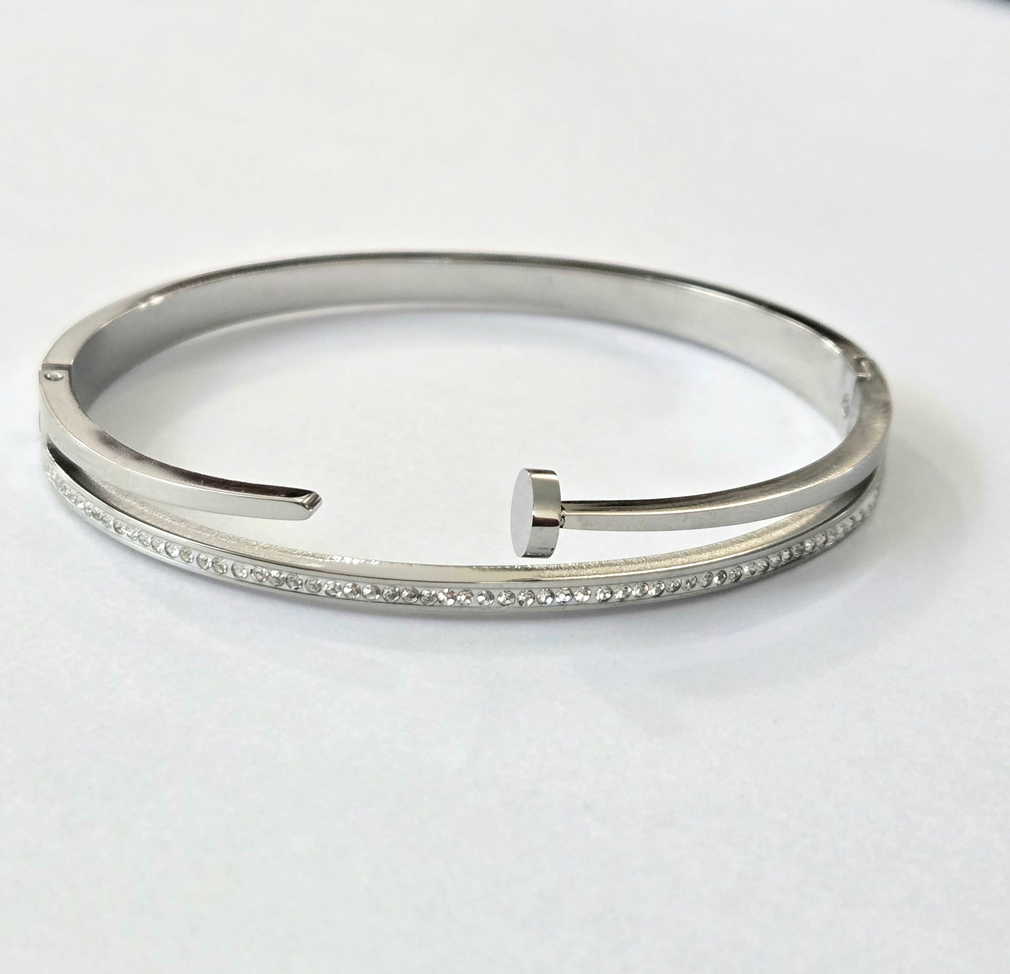 Nail Sparkling Bangle