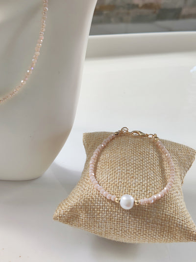 Peach Moonstone and Pearl Necklace